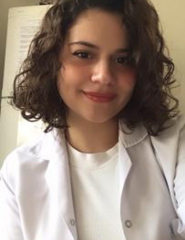 Hemşire Ecem YILDIZ